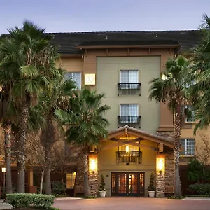 https://larkspur-landing-sacramento-an-all-suite-hotel.bestsacramentohotels.com
